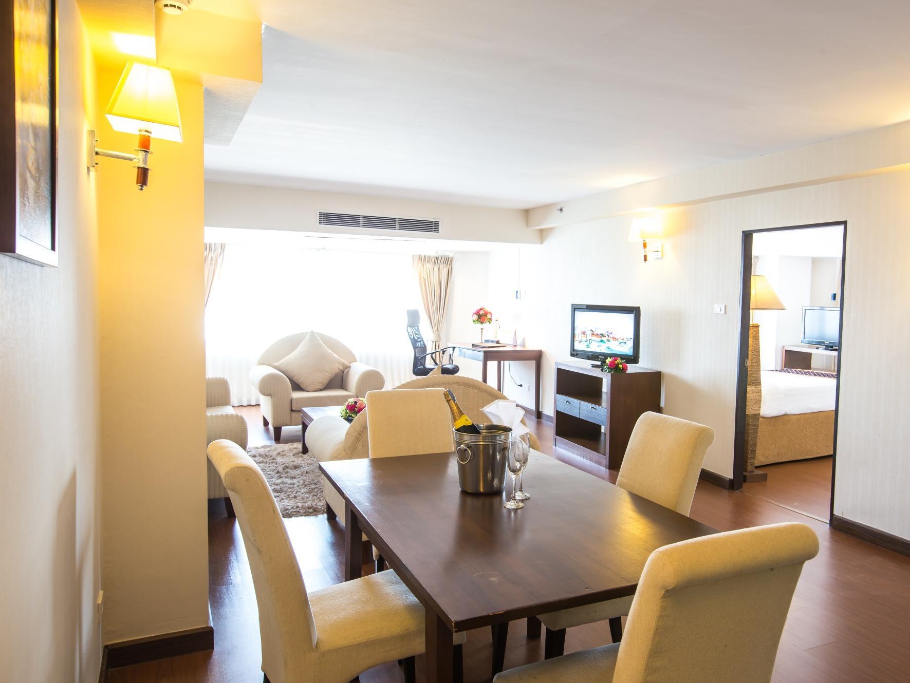 Furama Chiang Mai Hotel Kültér fotó