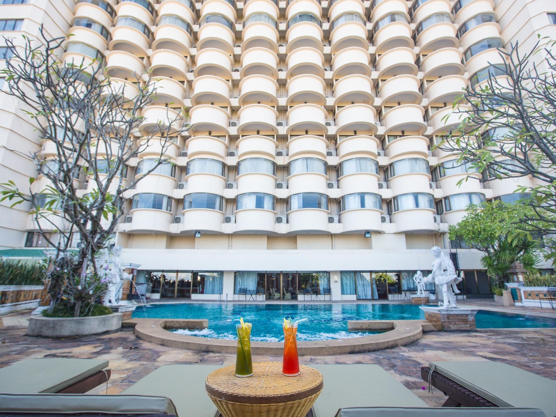 Furama Chiang Mai Hotel Kültér fotó