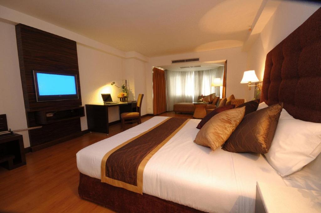 Furama Chiang Mai Hotel Szoba fotó