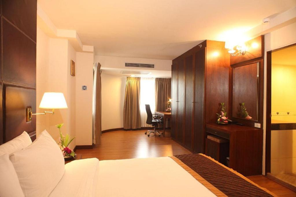Furama Chiang Mai Hotel Szoba fotó